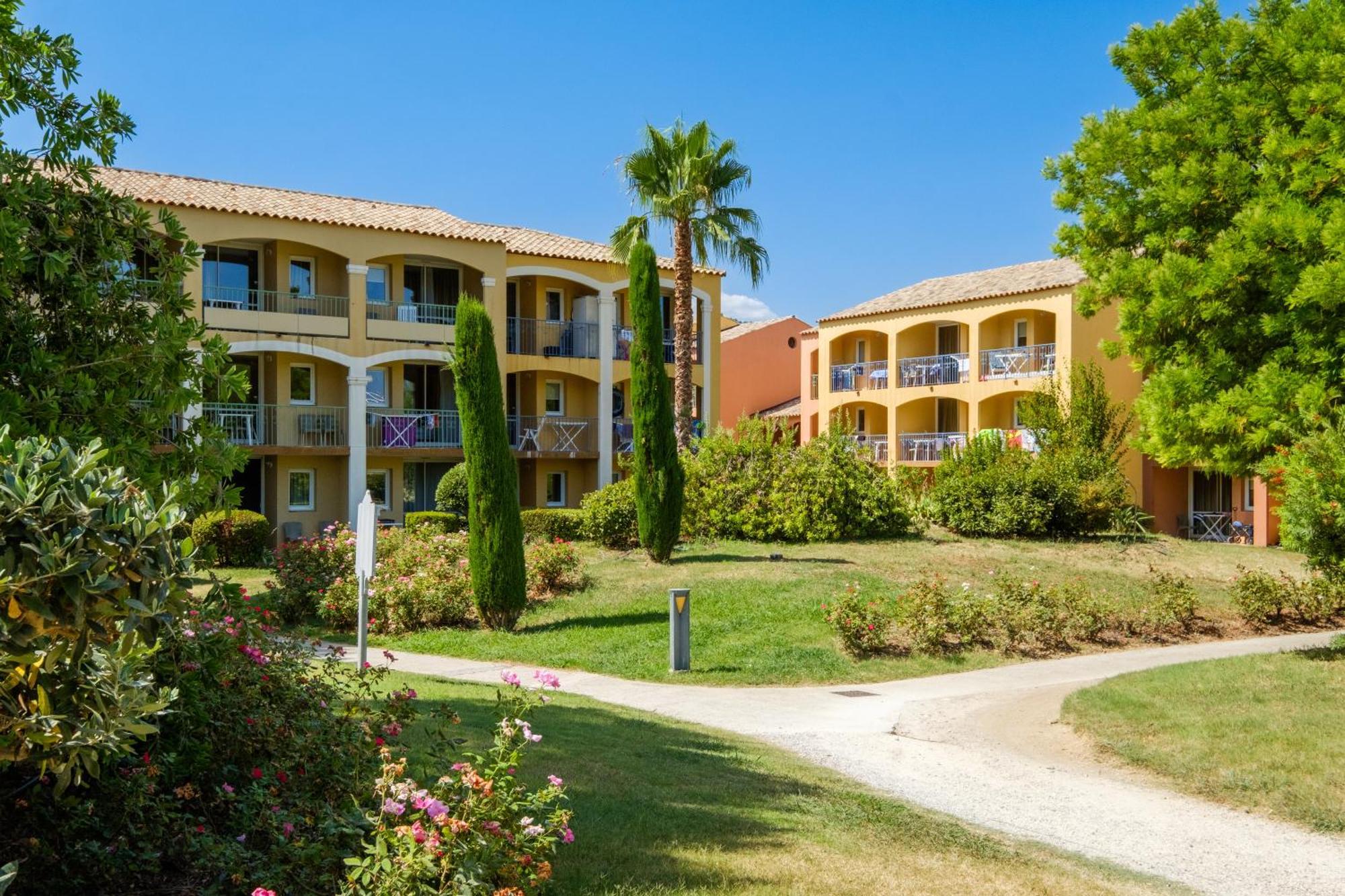 Residence Pierre & Vacances Les Rives De Cannes Mandelieu Exterior foto
