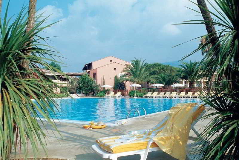 Residence Pierre & Vacances Les Rives De Cannes Mandelieu Exterior foto